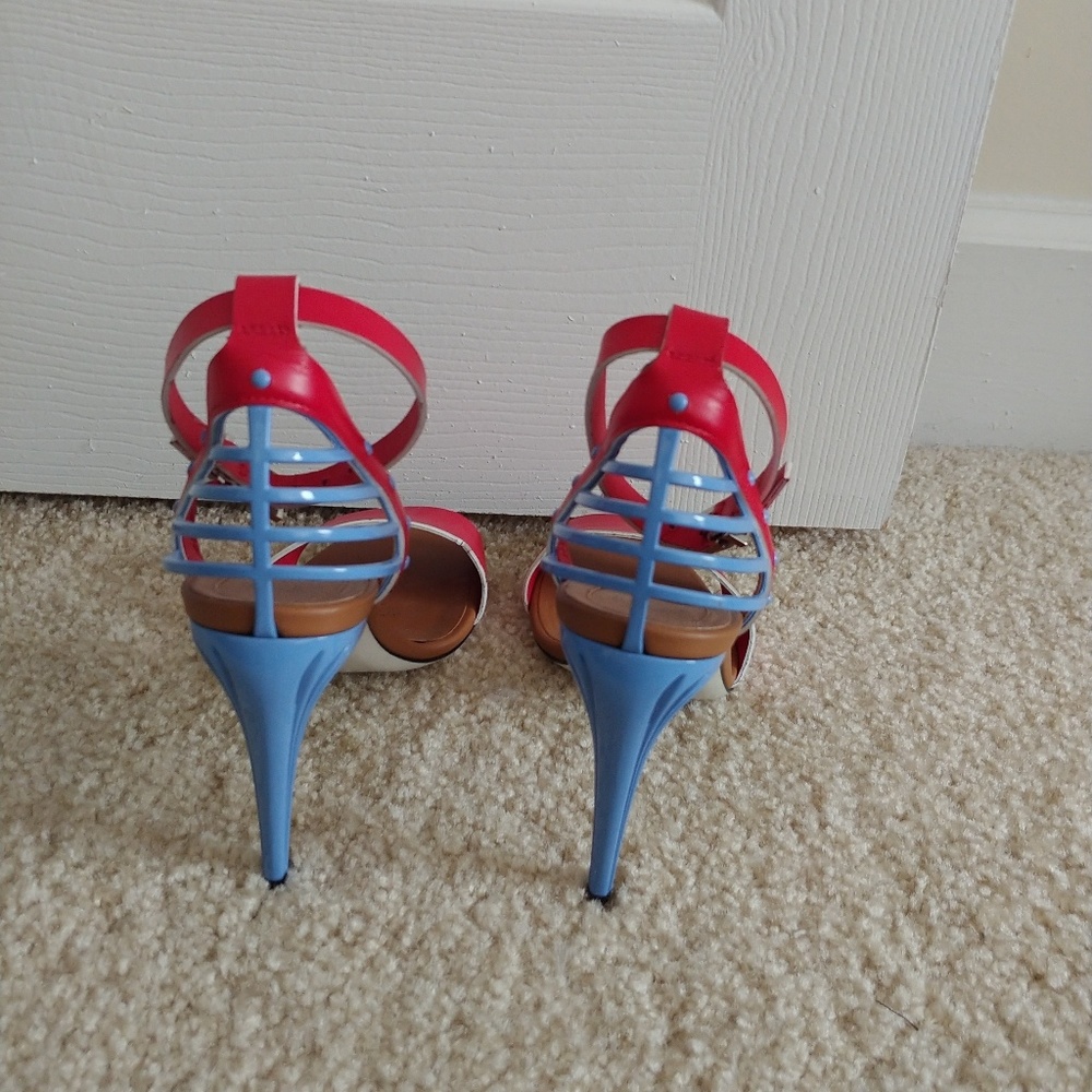 Fendi caged heel sandal - Picture 4 of 4